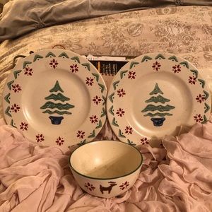 Phaltzgraff Set of 2 Christmas plates and bowl